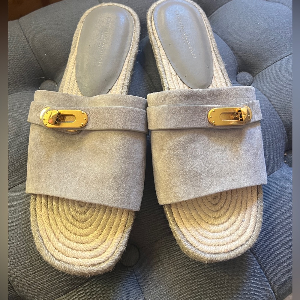 Donna Karan New York
Taci Slip-On Turnbuckle Slide Sandals